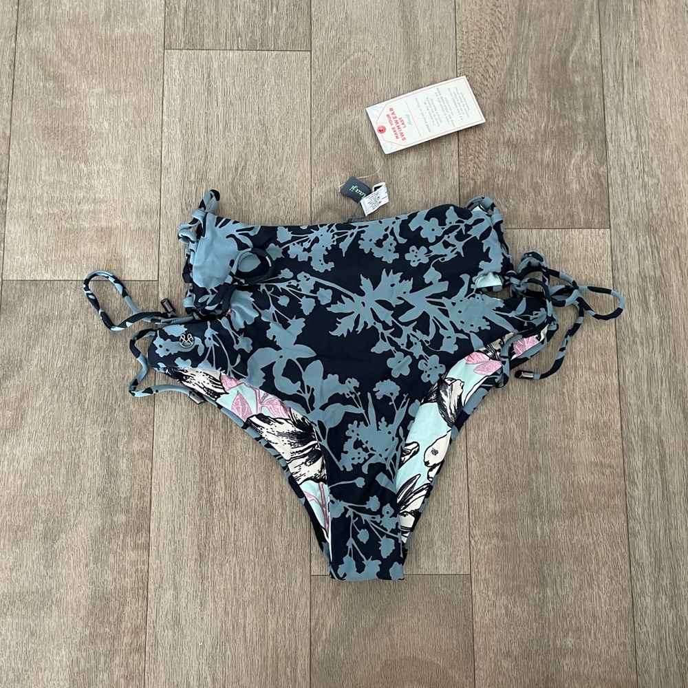 NWT MAAJI BIKINI SIDE TIE BOTTOM